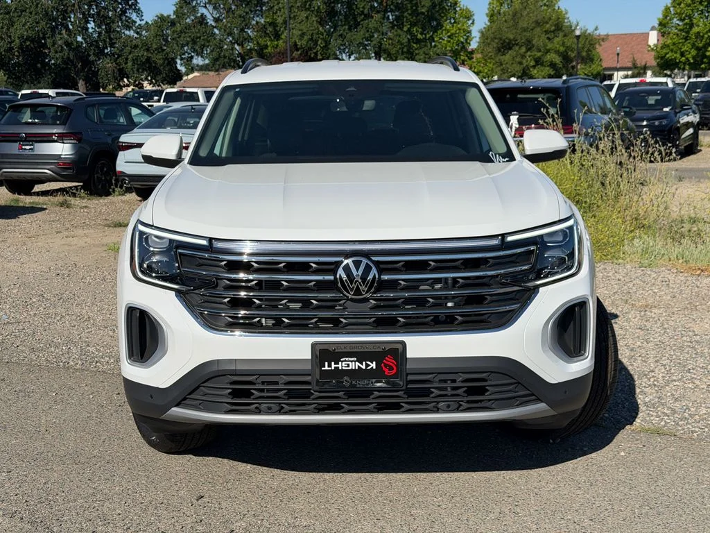 New 2026 Opal White Pearl Volkswagen 2.0T SE w/Technology image 4