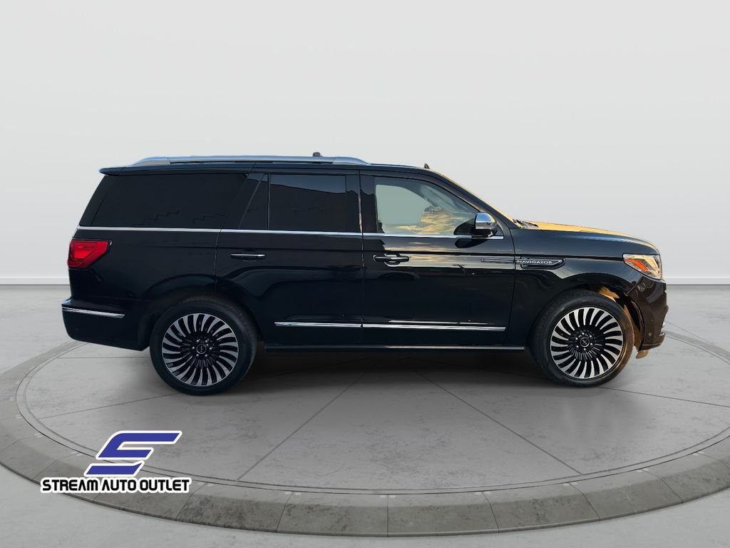 2021 Lincoln Navigator Black Label photo 4