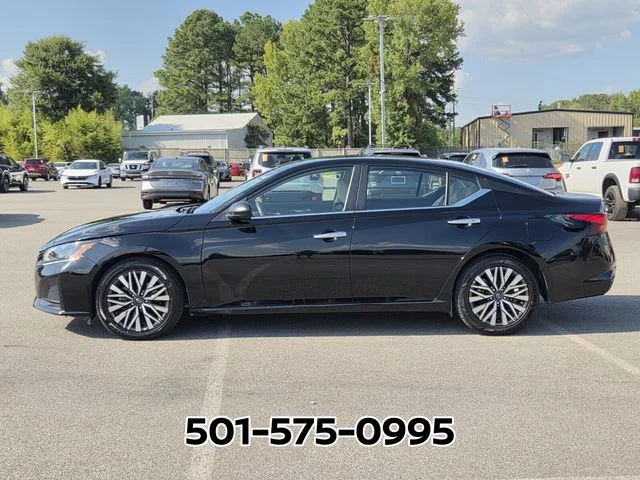 Certified Used 2025 Black Nissan 2.5 SV image 2