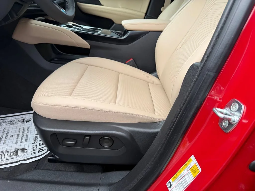 Used 2025 Brilliant Red Buick Preferred image 12