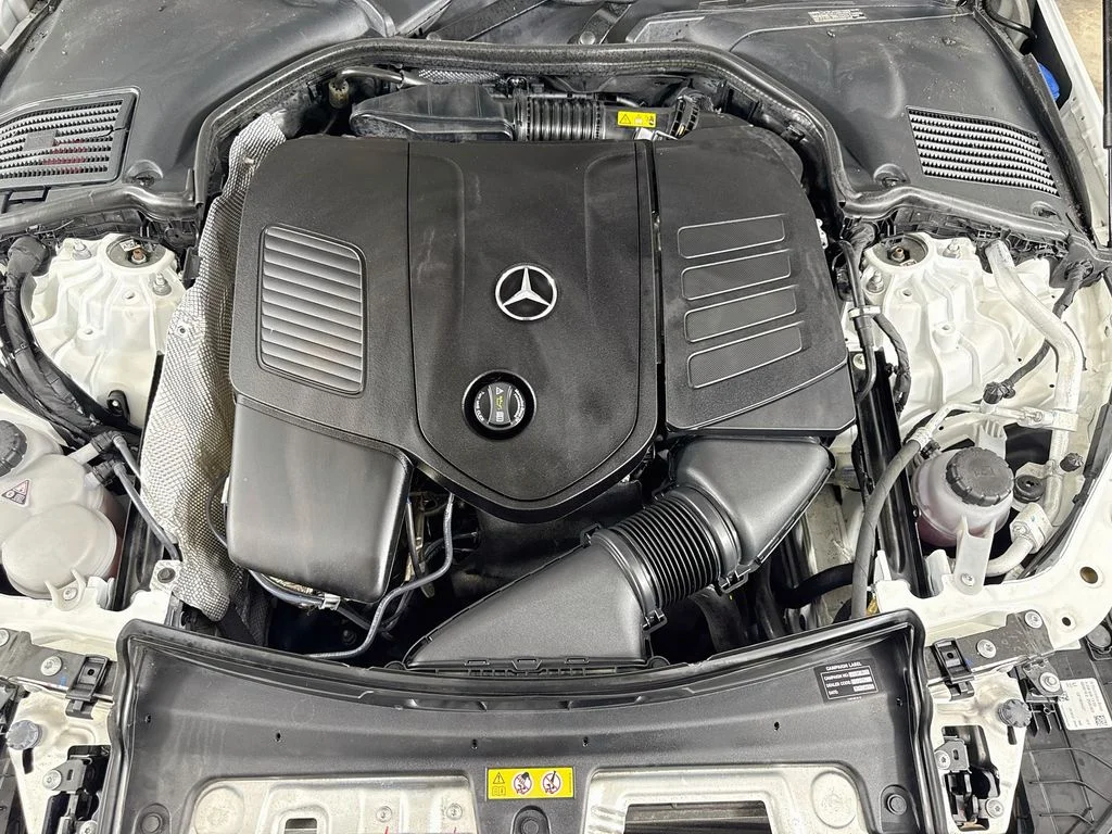 Used 2022 White Mercedes-Benz C 300 image 31