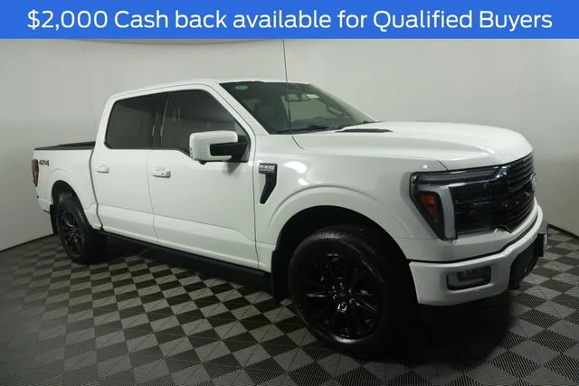 New 2026 Star White Metallic Tri-Coat Ford Platinum® image 2