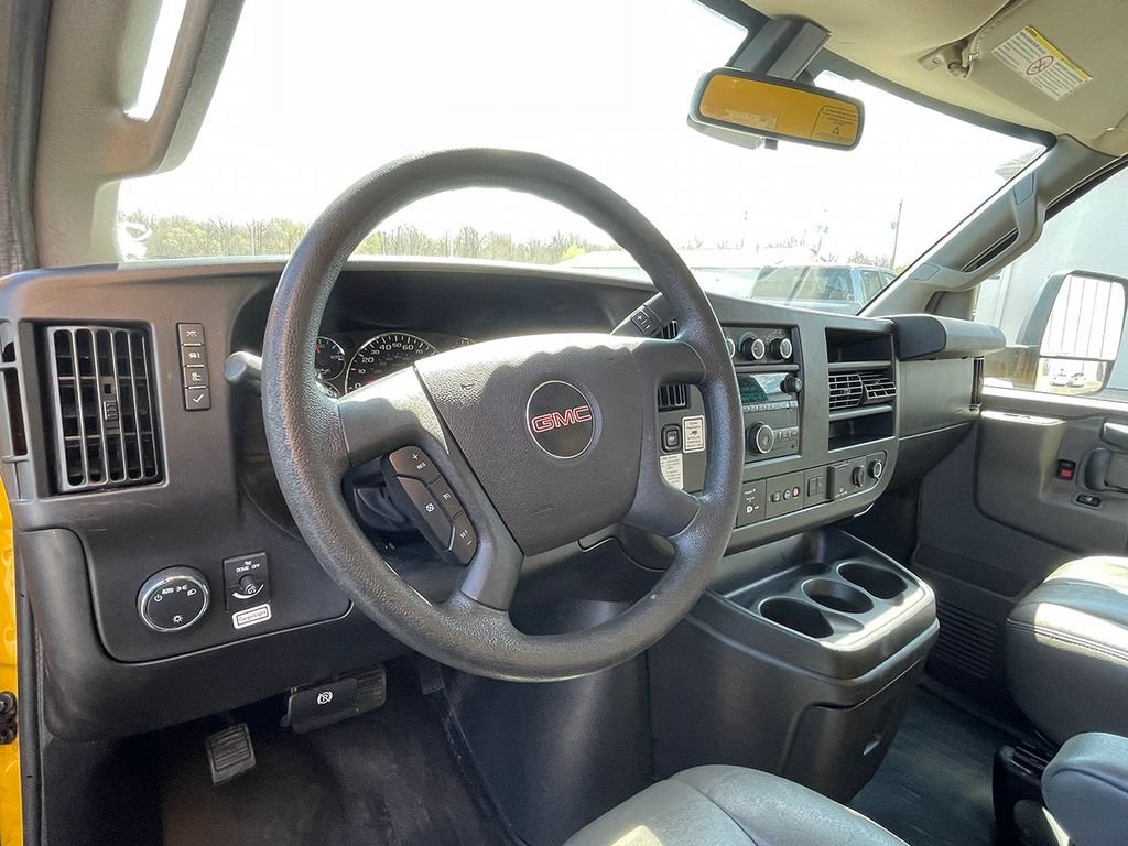 Used 2021  GMC Work Van image 25
