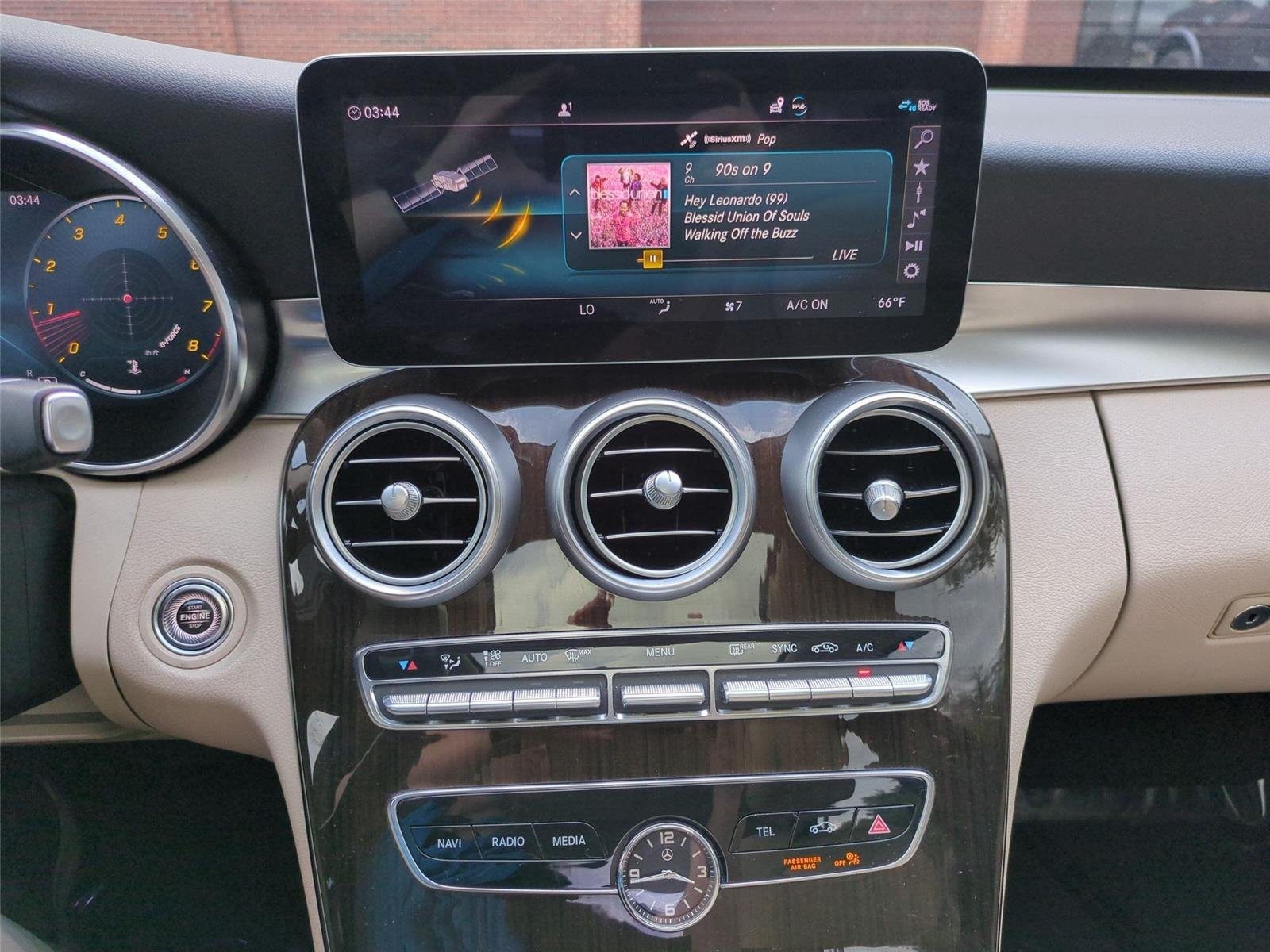 Used 2021 Polar White Mercedes-Benz C 300 image 24