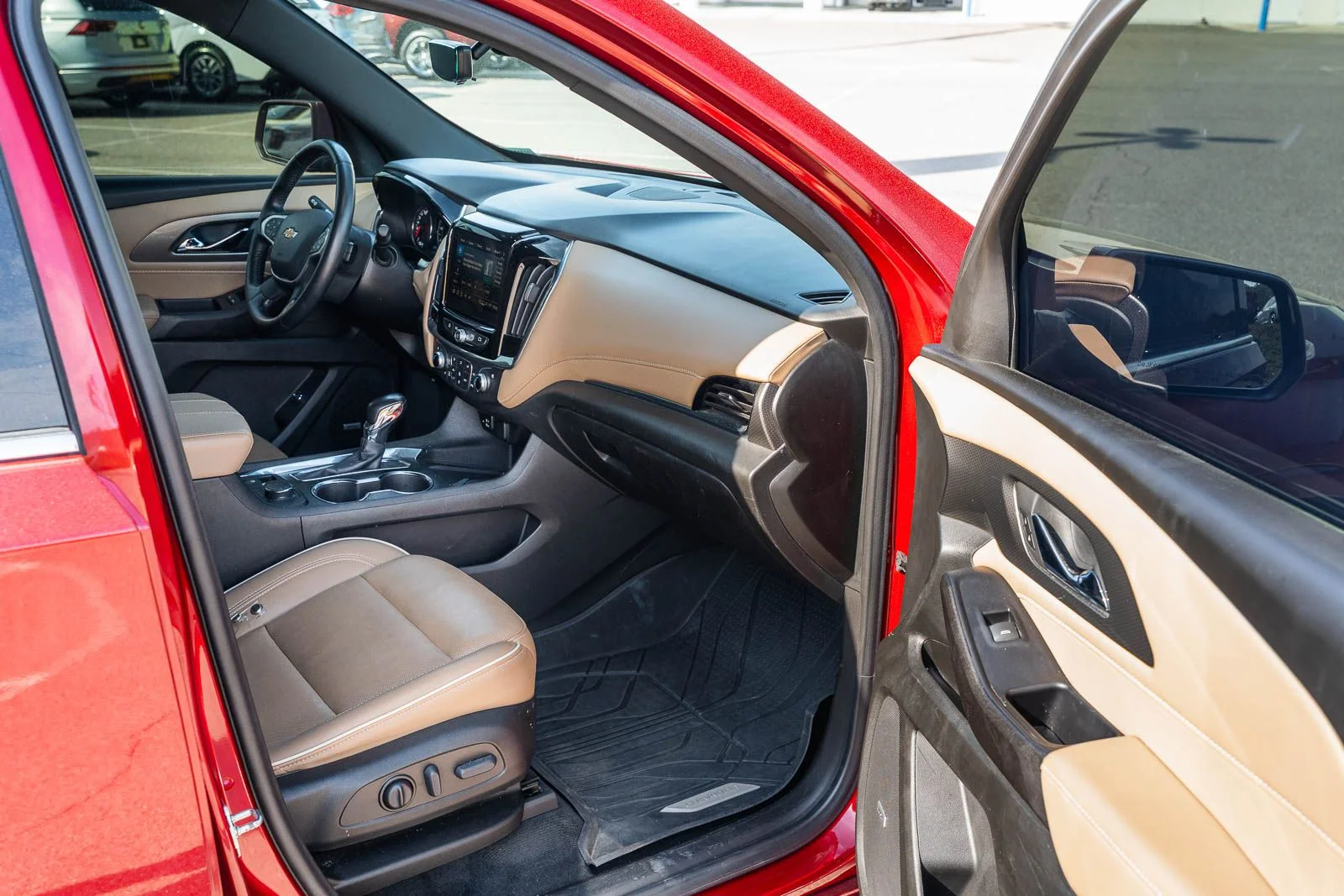 Used 2022 Red Chevrolet Premier image 10