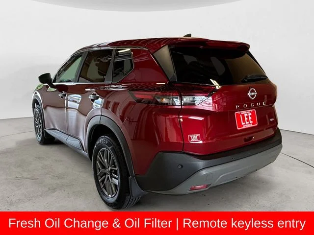 Used 2023 Red Nissan S image 3