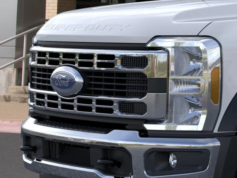 2025 Ford F-550 Super Duty Chassis Cab XL - Photo 16
