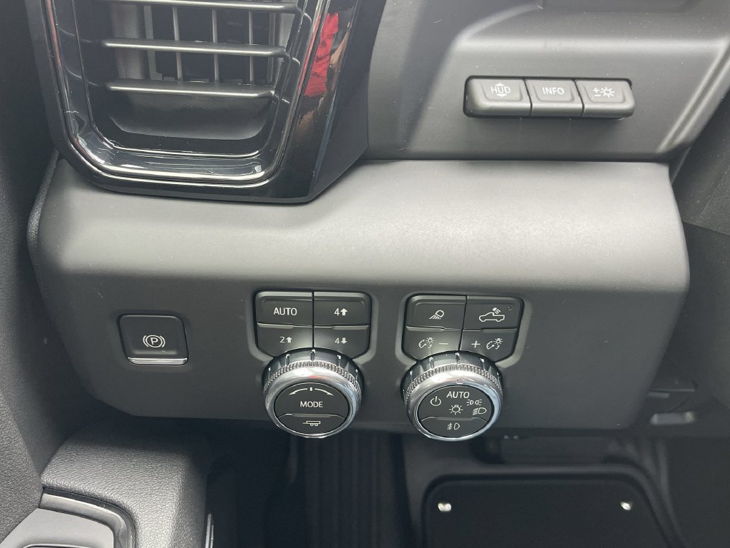 New 2026 Summit White GMC AT4 image 18