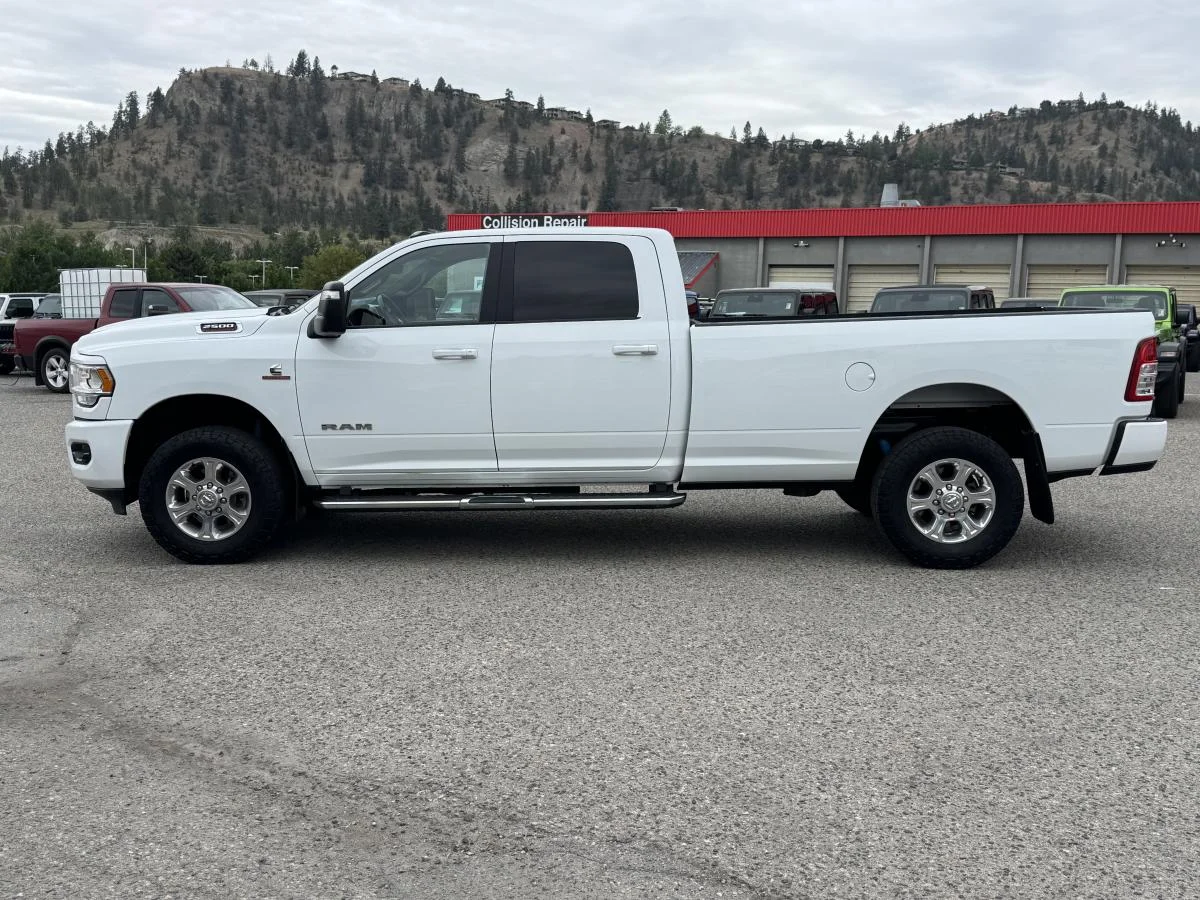 Used 2023 White RAM Big Horn image 10