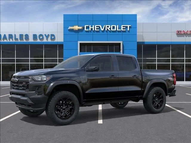 2026 Chevrolet Colorado Trail Boss - Photo 2