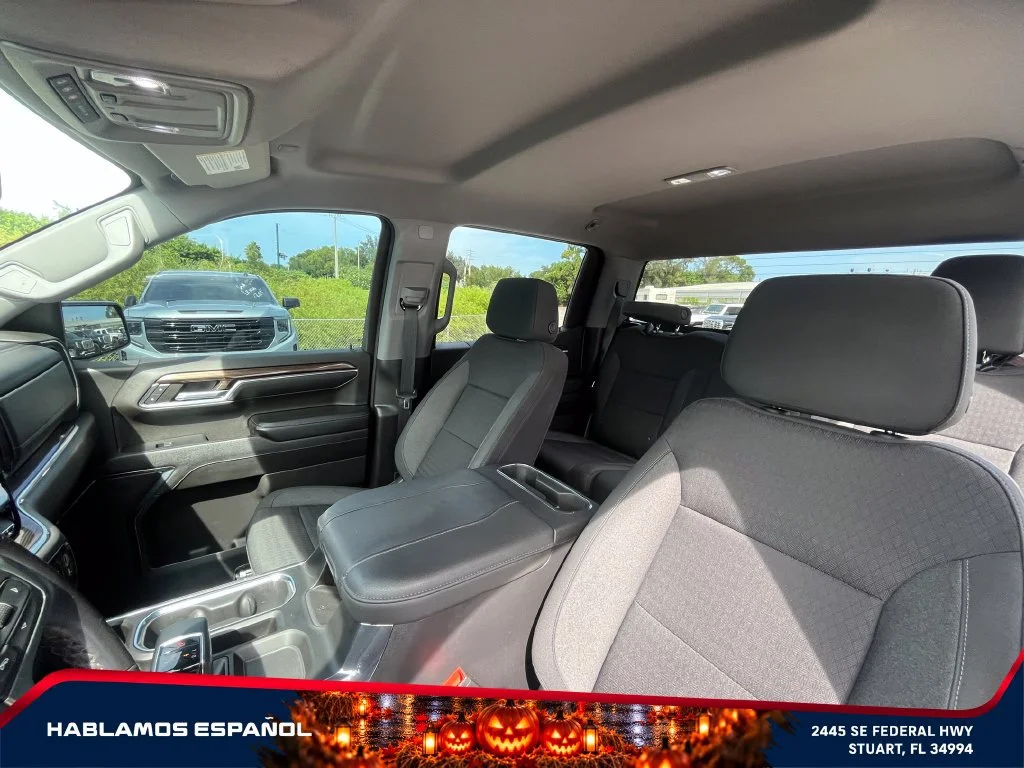 Used 2023 BLACK Chevrolet RST image 14