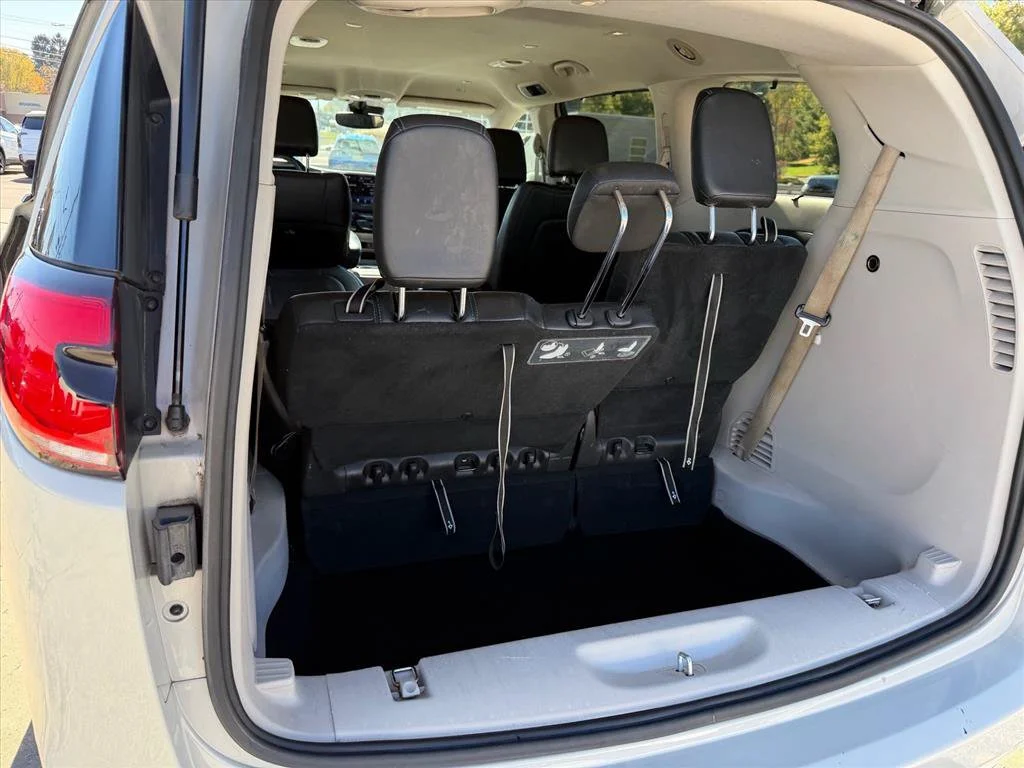 Used 2021 White Chrysler Touring L image 26