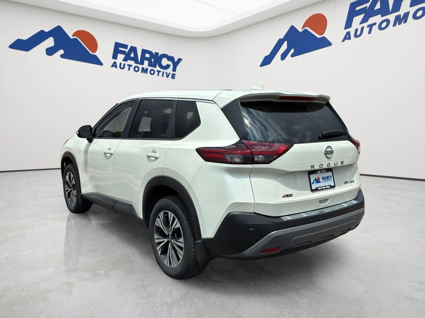 Used 2023 Pearl White Tricoat Nissan SV image 7