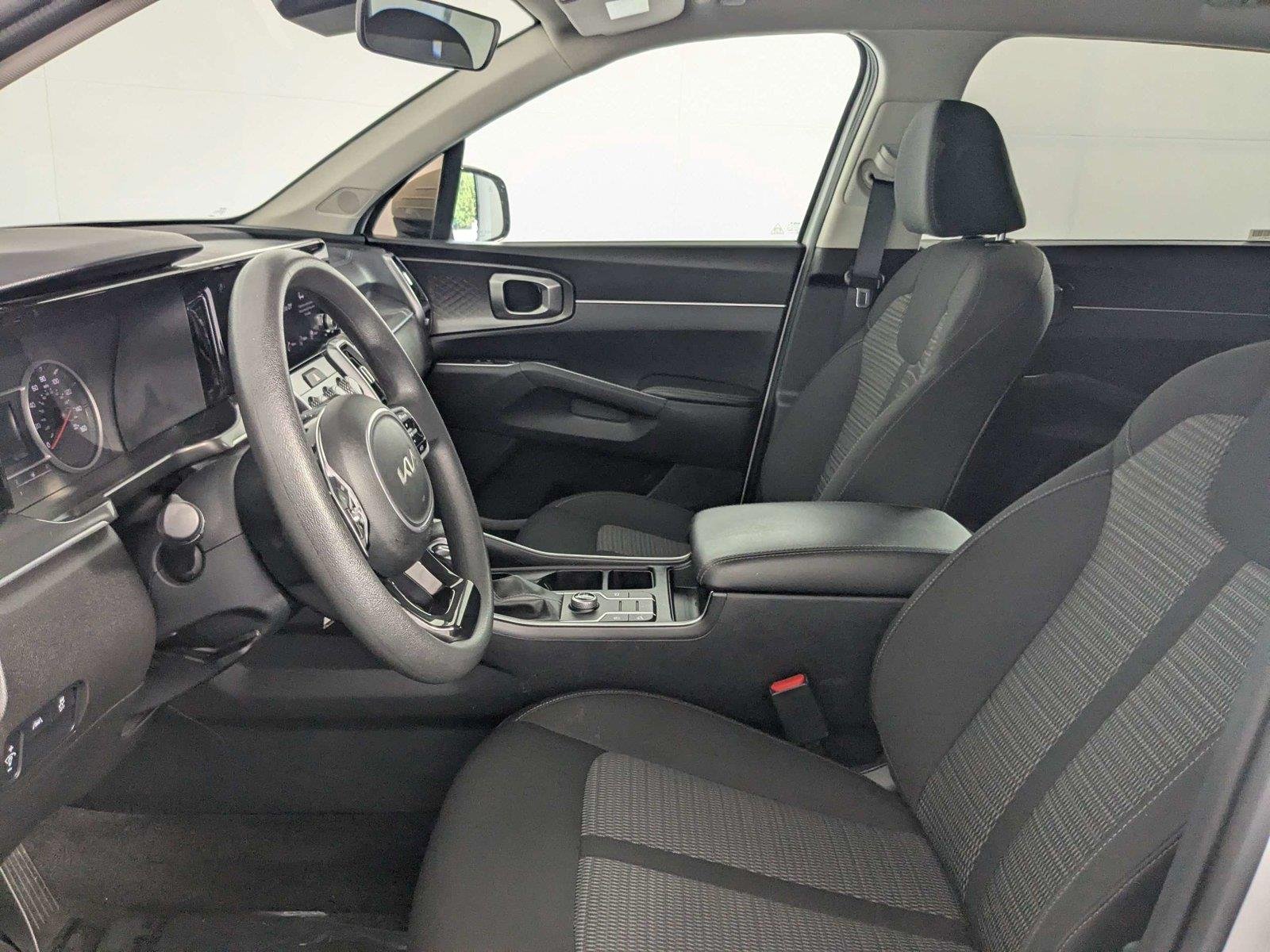 Used 2023 Glacial White Pearl Kia LX image 10