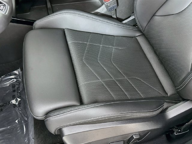 Used 2025 Blue BMW M35i image 20