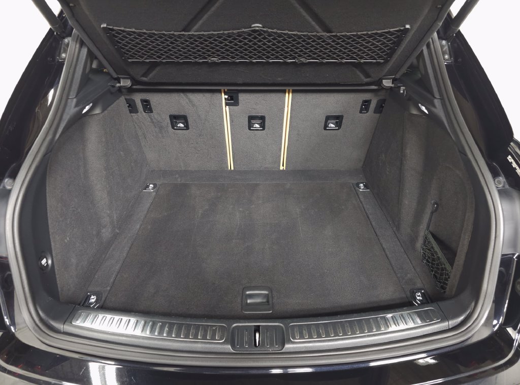 Used 2018 Jet Black Metallic Porsche S image 7