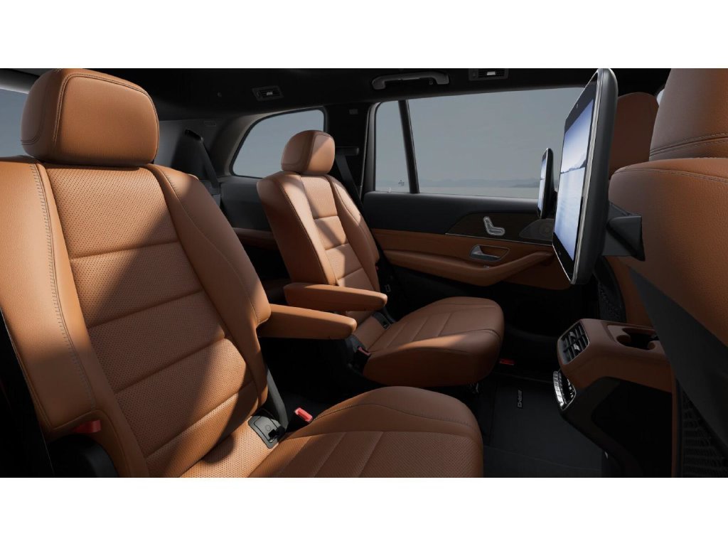 New 2027 Polar White Mercedes-Benz GLS 450 image 5