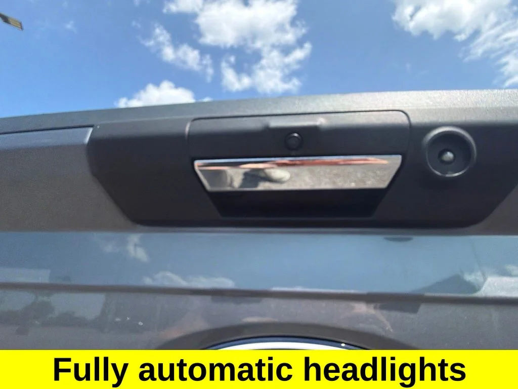 Used 2024 Gray Ford XLT image 13