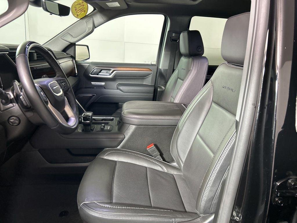 Used 2025 Onyx Black GMC Denali image 14