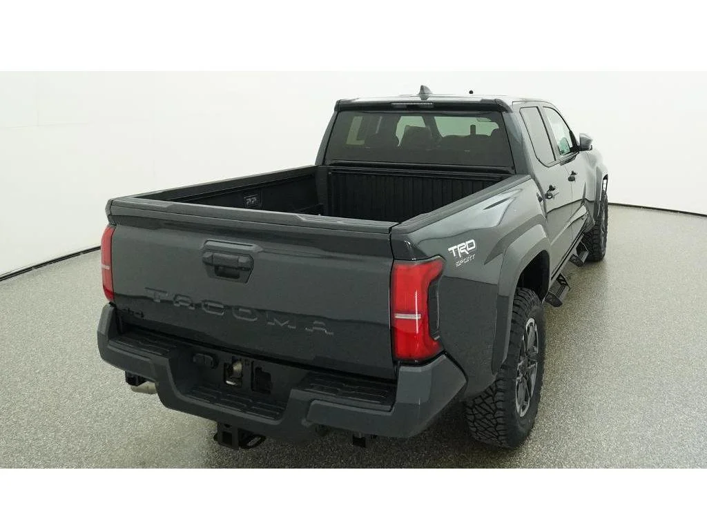 2026 Toyota Tacoma TRD Sport - Photo 8