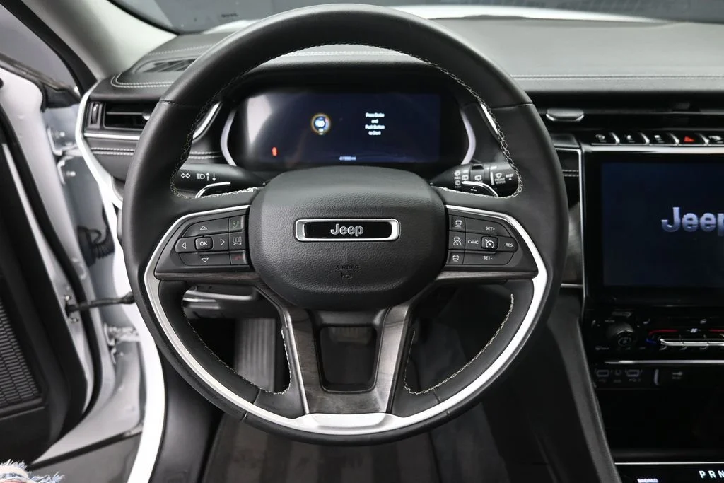 Used 2023 White Jeep Limited image 18