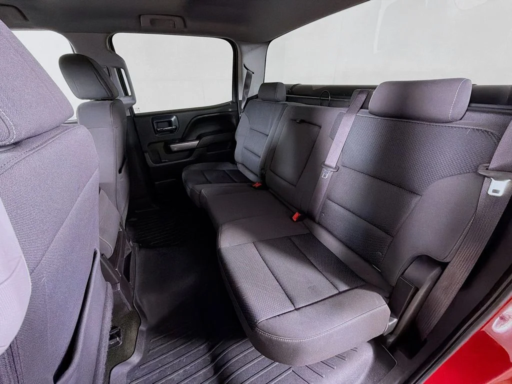 Used 2016 Red Chevrolet LT image 18