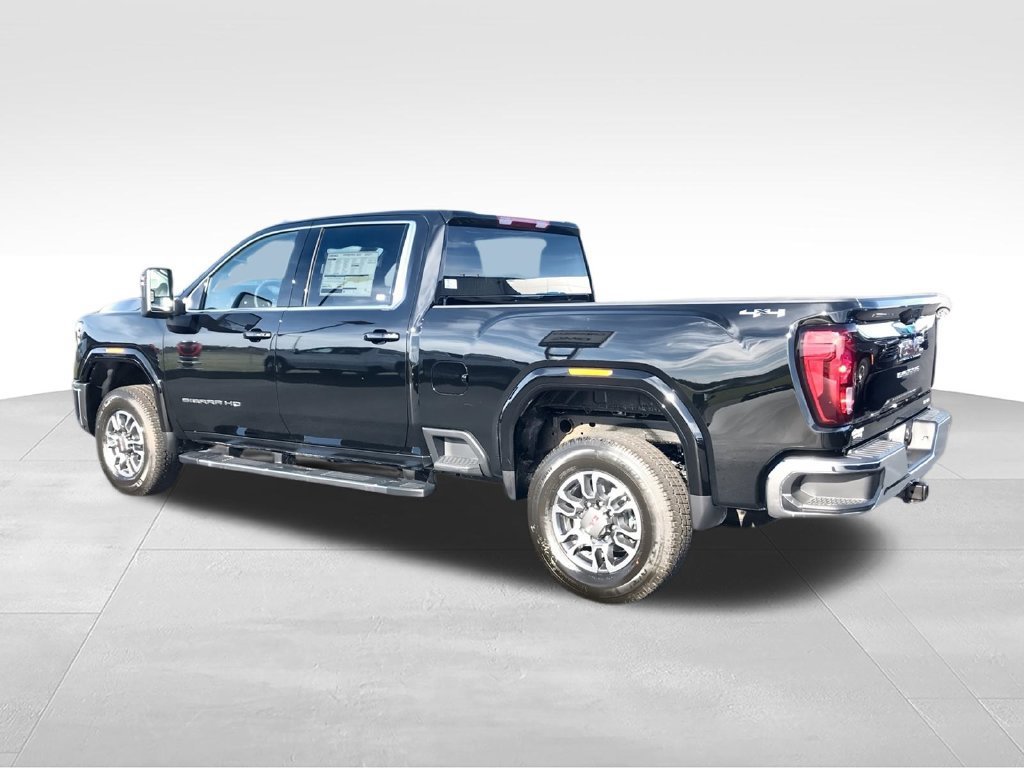 New 2026 Onyx Black GMC SLE image 6