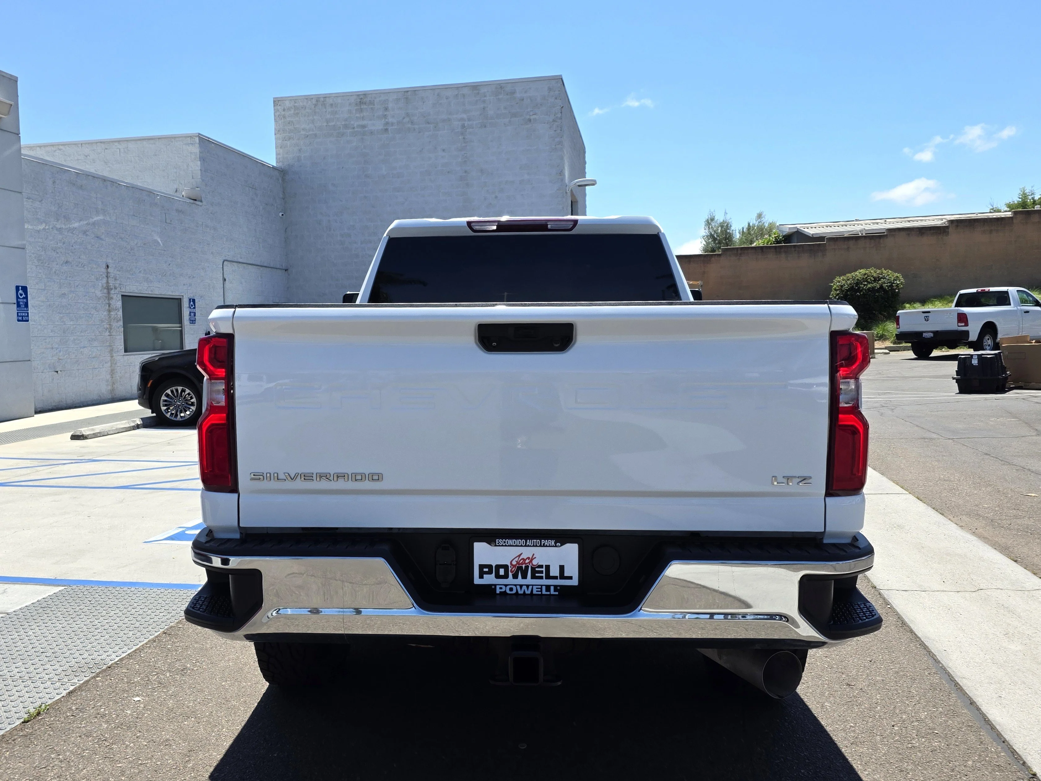Used 2024 Summit White Chevrolet LTZ image 4