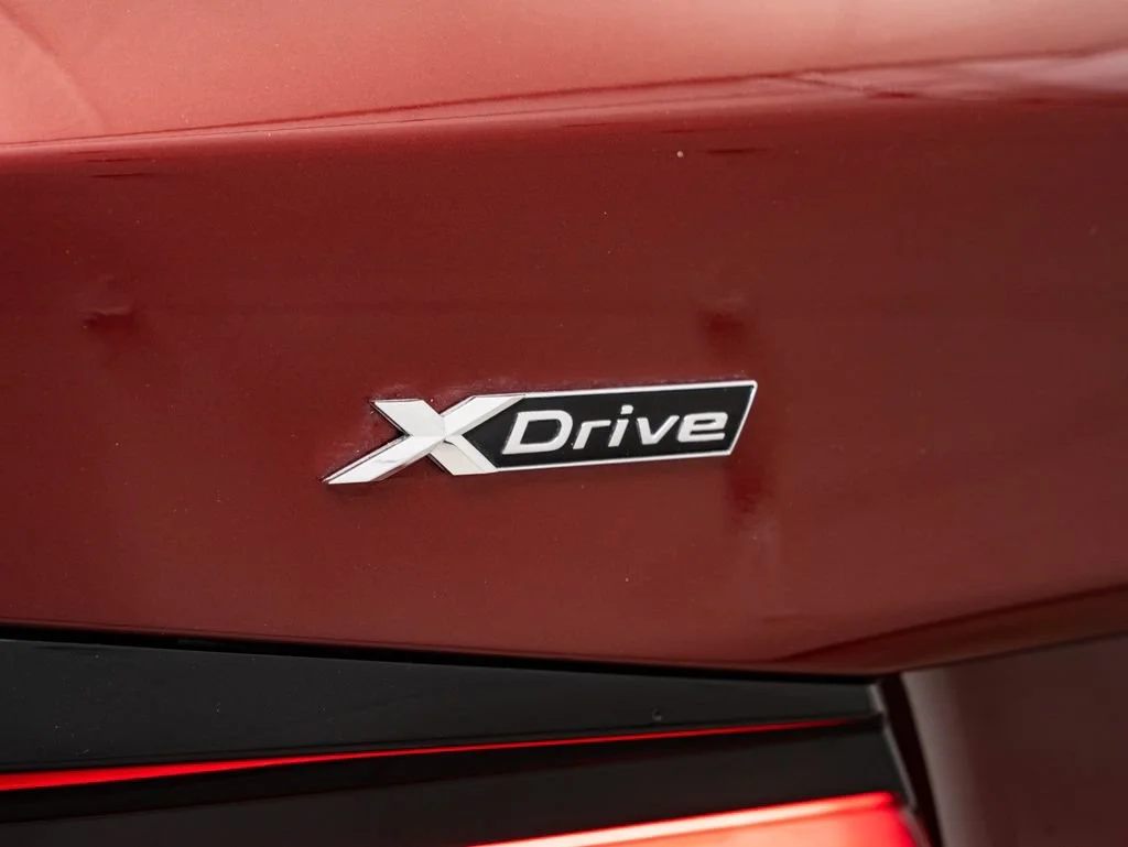 Used 2023 Aventurin Red Metallic BMW 540i xDrive image 18