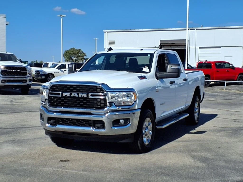 Used 2024 RAM Ram 2500 Pickup Big Horn with VIN 3C6UR5DL5RG285755 for sale in Kansas City