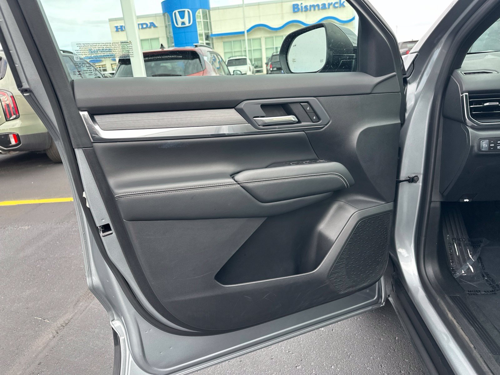 Used 2026 Silver GMC Elevation image 16