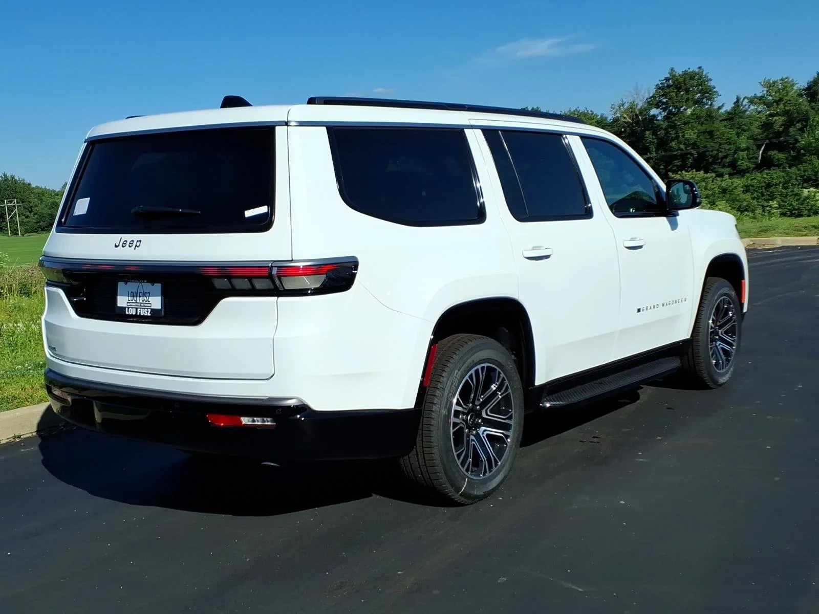 New 2026 Bright White Clearcoat Jeep  image 17