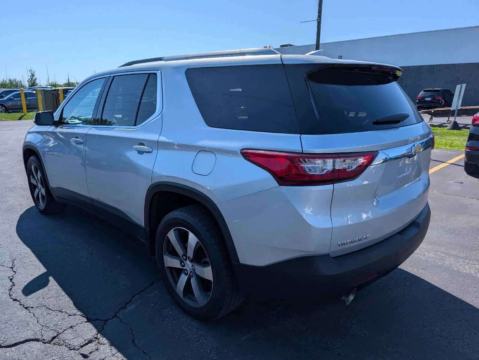Used 2018 Silver Ice Metallic Chevrolet LT Leather image 5