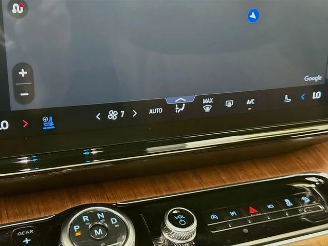 Used 2025 Gray Metallic Ford King Ranch image 16