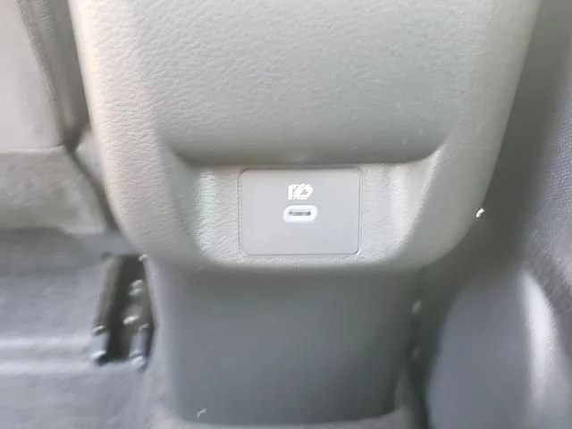 2025 Nissan Versa Sedan SV - Photo 14