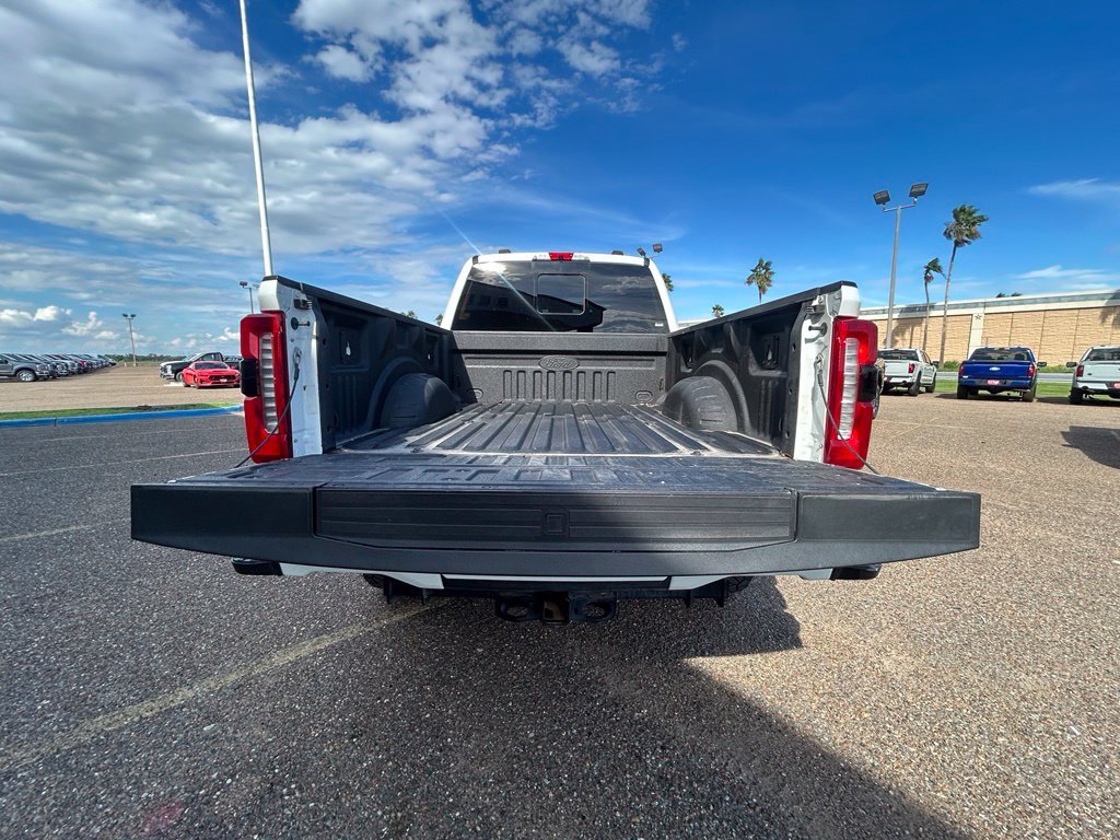 Used 2023 White Ford Lariat image 9