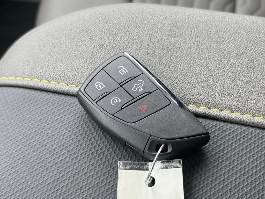 Used 2025 Black Chevrolet ZR2 image 24