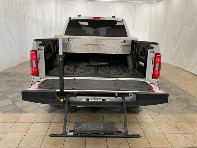Used 2023 WHITE Ford XLT image 25