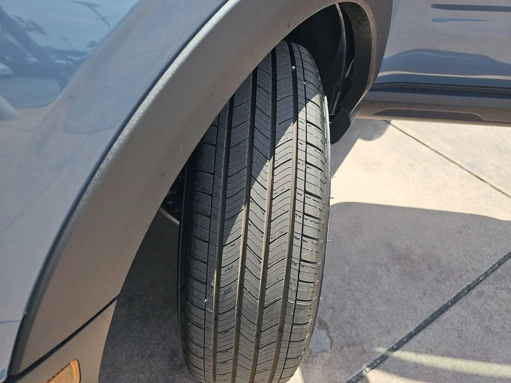 New 2026 Azure Gray Metallic Tri-Coat Ford Outer Banks® image 35