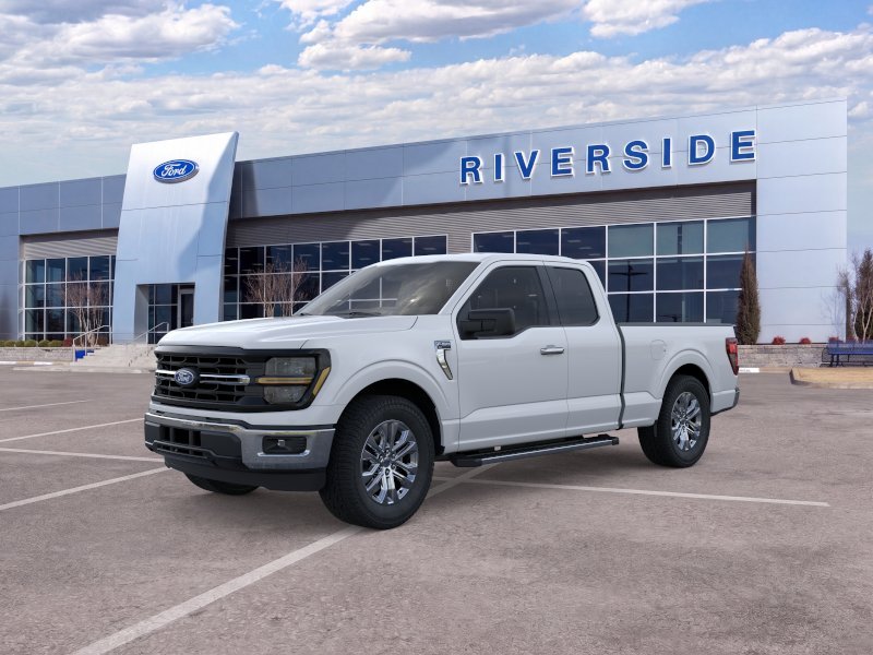 New 2026 Oxford White Ford XLT image 2