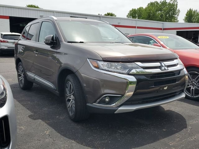2017 Mitsubishi Outlander SEL S-AWC's photo