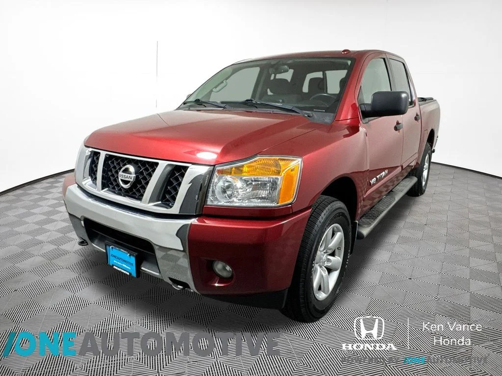 2014 Nissan Titan SV 4X4 Crew Cab SWB's photo
