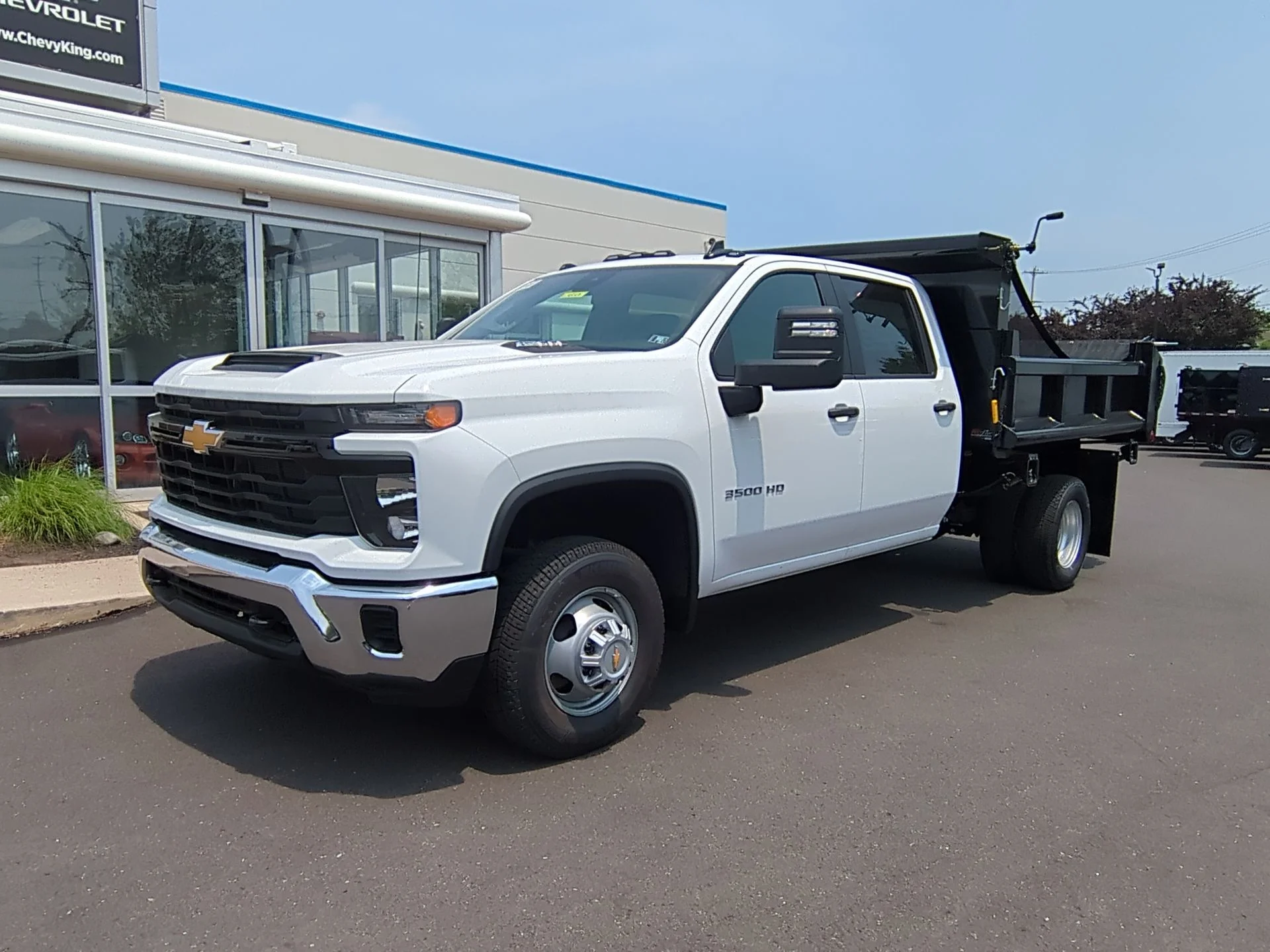 New 2025 Summit White Chevrolet Work Truck image 42