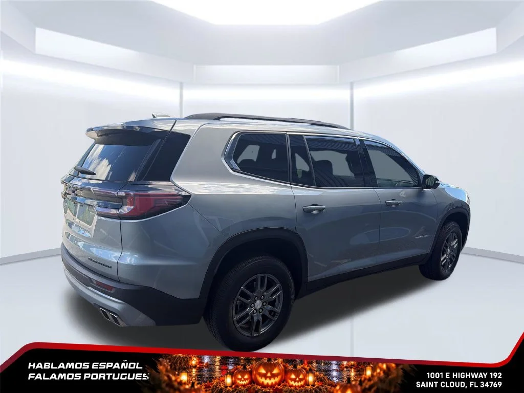 Certified Used 2025 Sterling Metallic GMC Elevation image 5