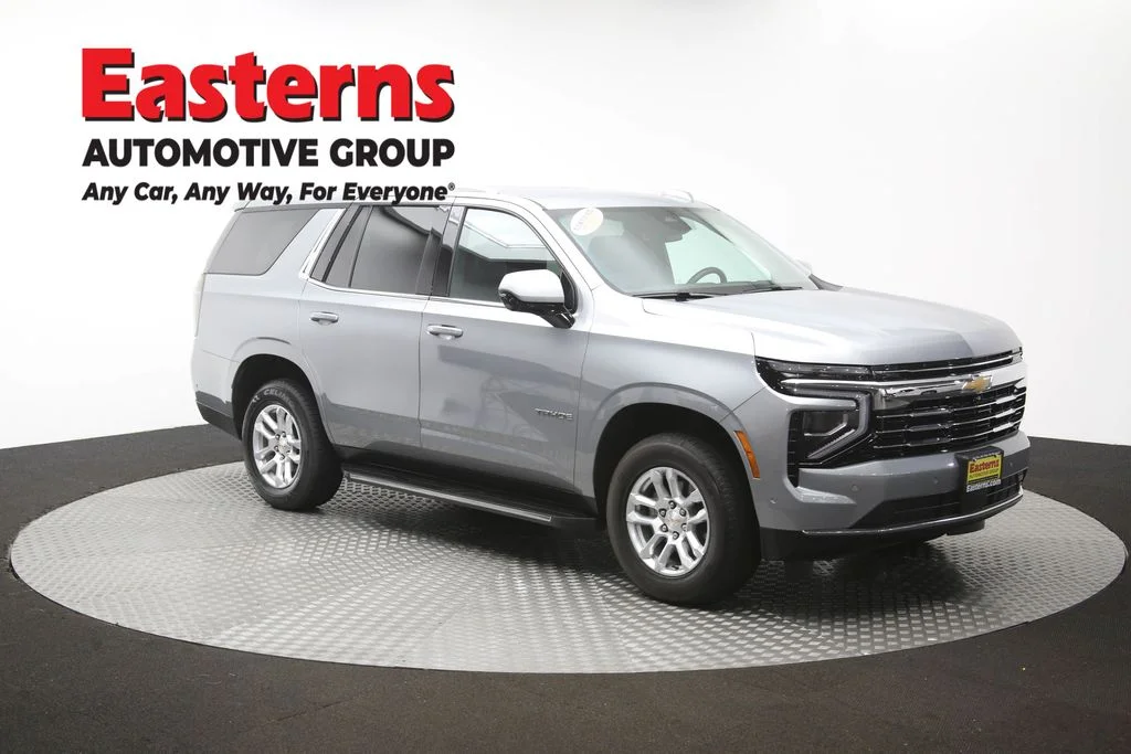 Used 2025 Gray Chevrolet LT image 52