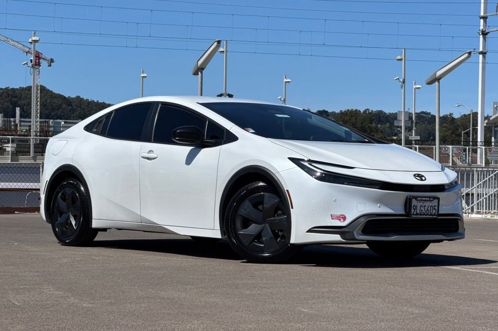 Used 2024 Toyota Prius Prime SE with VIN JTDACACU4R3019548 for sale in San Bruno, CA