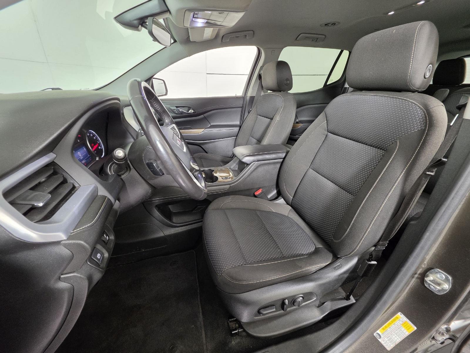 Used 2020 Smokey Quartz Metallic GMC SLE image 2