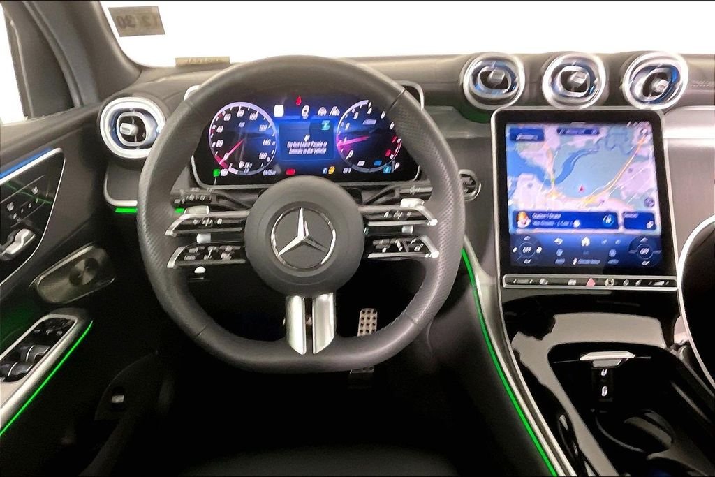 Used 2026 White Mercedes-Benz GLC 300 image 5
