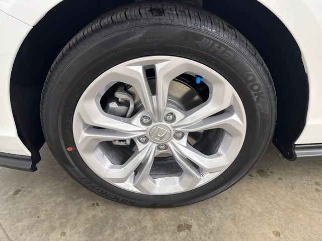 New 2026 Platinum White Pearl Honda LX image 9