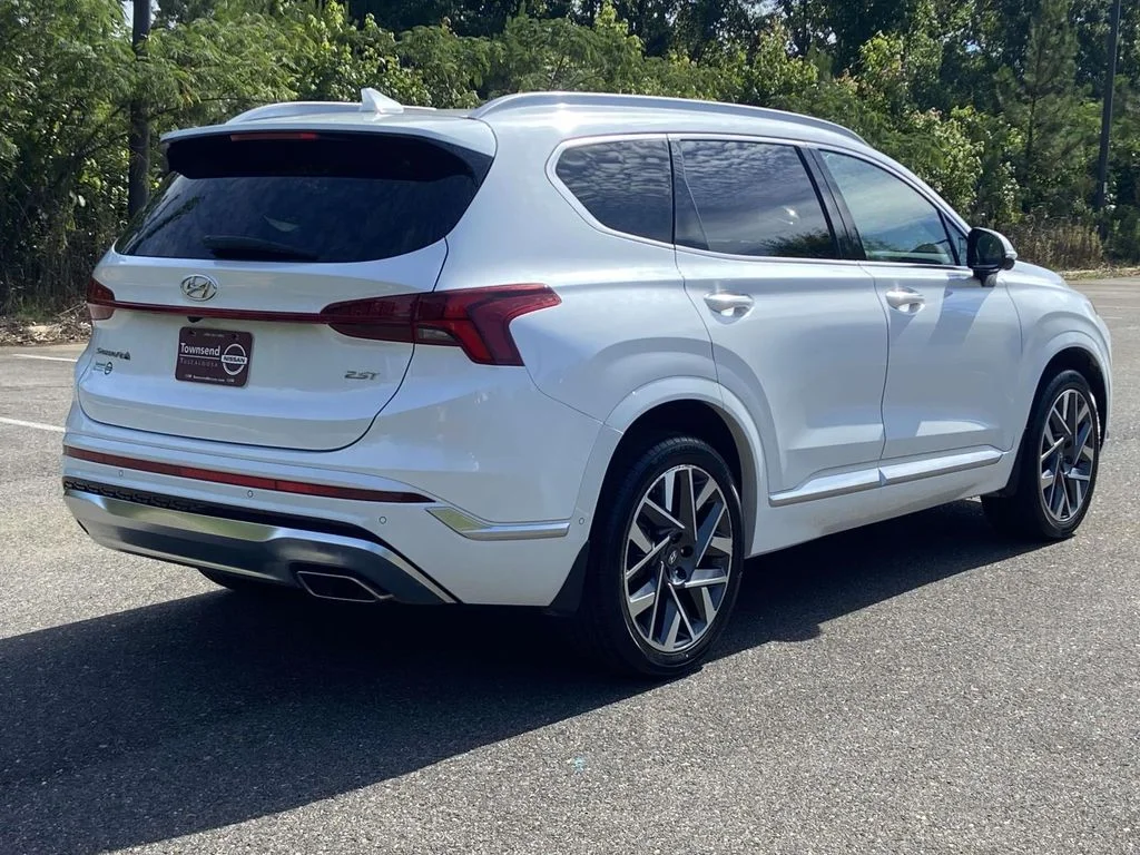 Used 2022 WHITE Hyundai Calligraphy image 3